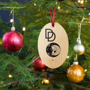 DD COOL FREE Weihnachtsbaum Holz-Ornament